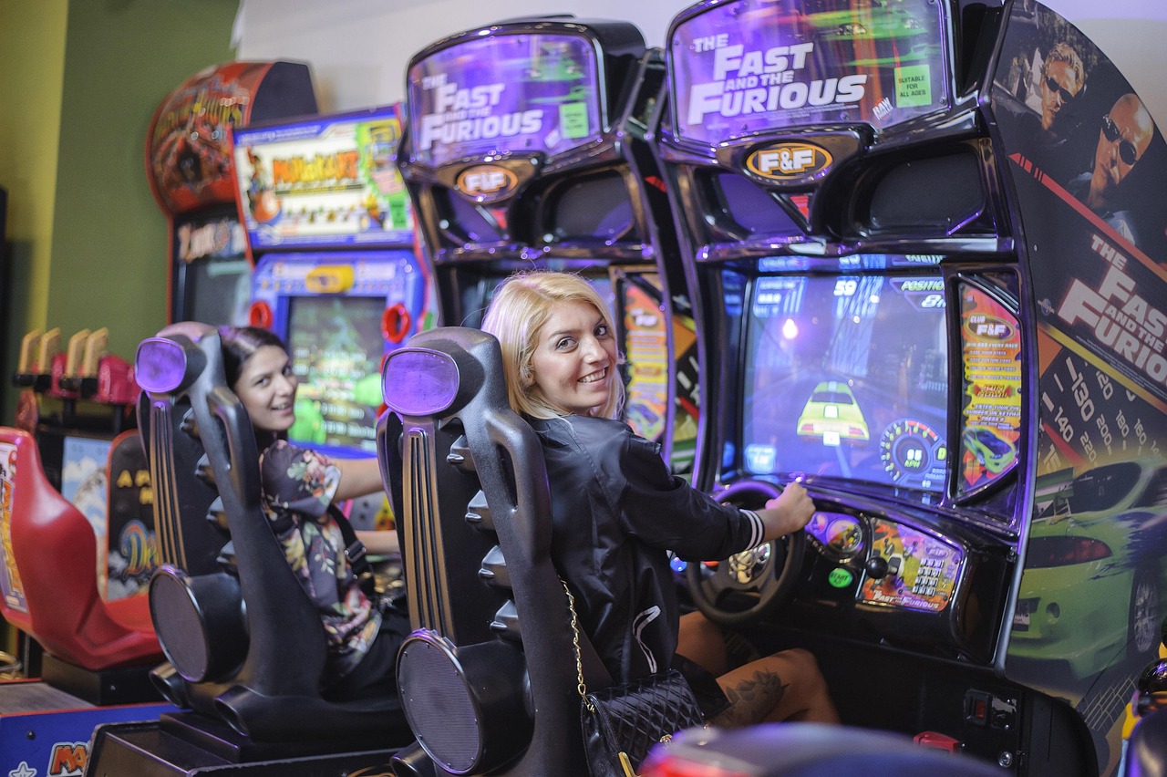 电竞比赛的激情与荣耀，超越自我，铸就辉煌